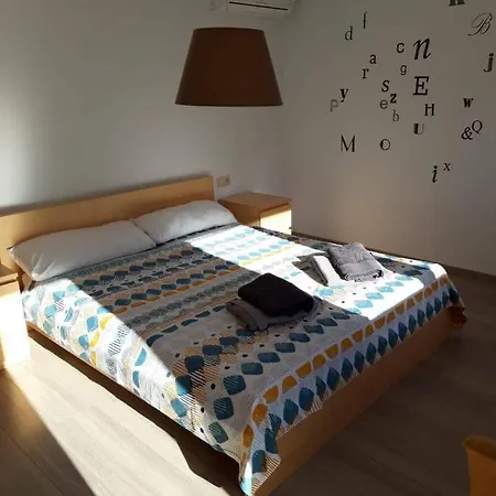 Madrugada Holiday home Calafat
